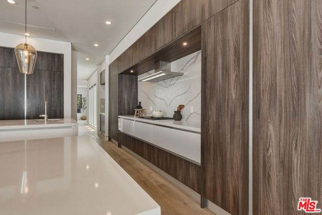 4233 Costello Avenue, Sherman Oaks, CA 91423