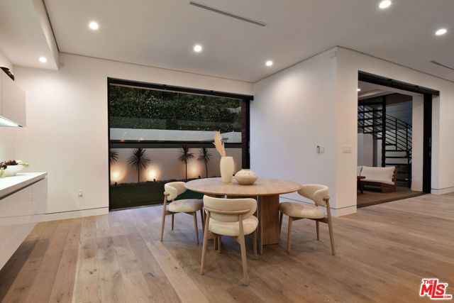 4233 Costello Avenue, Sherman Oaks, CA 91423