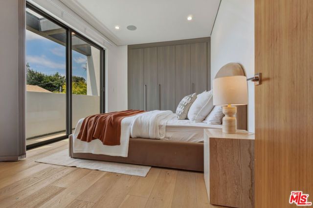 4233 Costello Avenue, Sherman Oaks, CA 91423