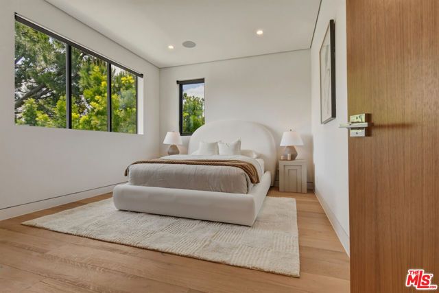 4233 Costello Avenue, Sherman Oaks, CA 91423