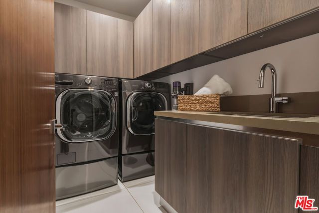 4233 Costello Avenue, Sherman Oaks, CA 91423
