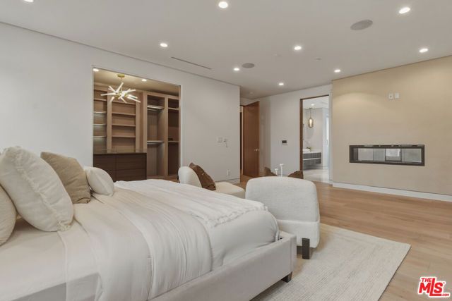 4233 Costello Avenue, Sherman Oaks, CA 91423