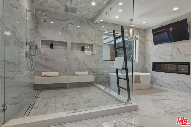 4233 Costello Avenue, Sherman Oaks, CA 91423