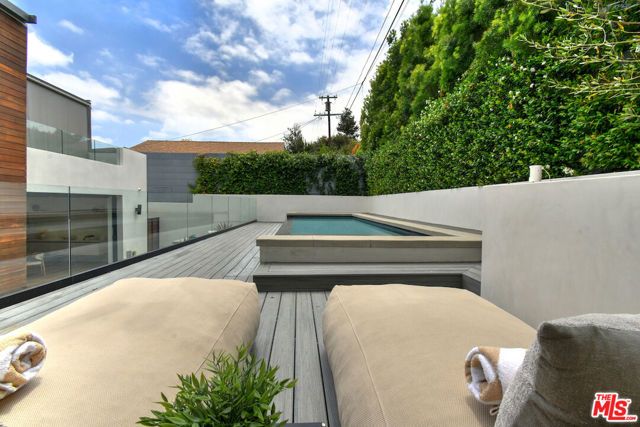 4233 Costello Avenue, Sherman Oaks, CA 91423