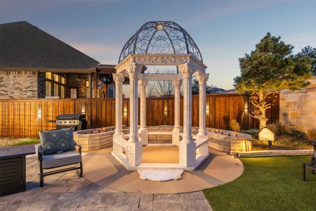 405 Green Valley Drive, Mckinney, TX 75071