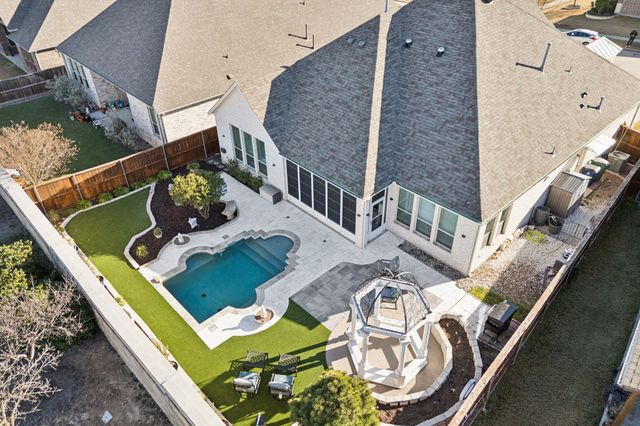 405 Green Valley Drive, Mckinney, TX 75071