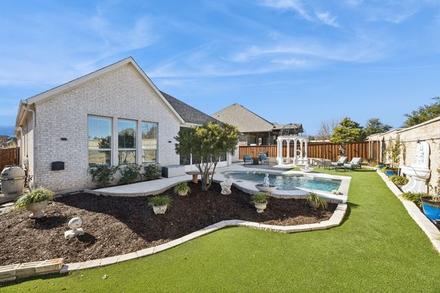 405 Green Valley Drive, Mckinney, TX 75071