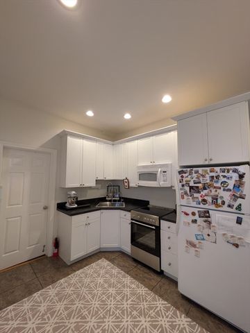 21 Aberdeen Street 3, Boston, MA 02215