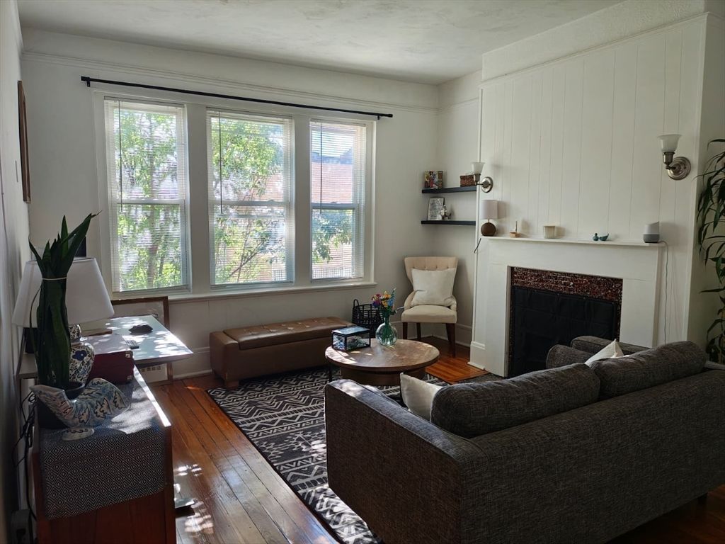 21 Aberdeen Street 3, Boston, MA 02215