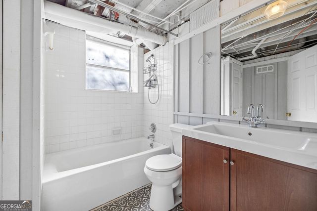 295 Oakland Drive, Gainesville, GA 30501