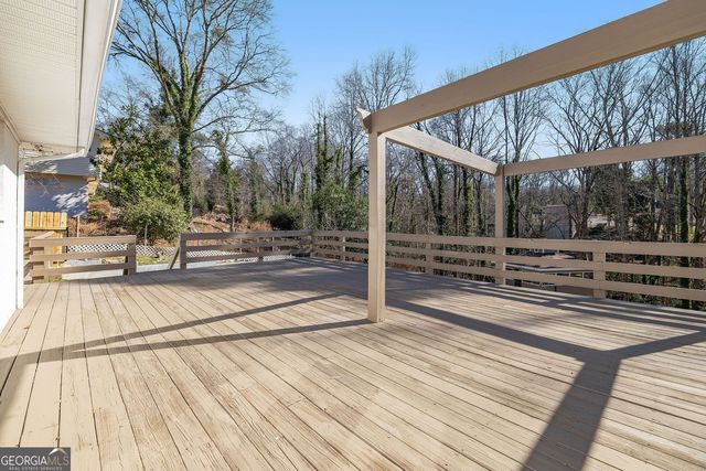 295 Oakland Drive, Gainesville, GA 30501