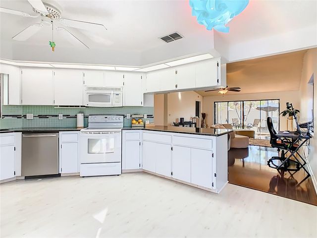 4406 GLENNS LANDING, Winter Haven, FL 33884