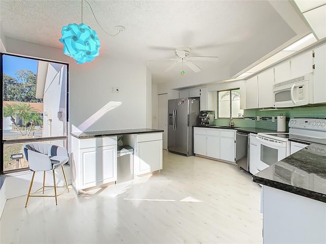 4406 GLENNS LANDING, Winter Haven, FL 33884