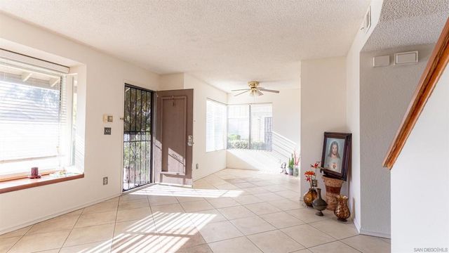 7483 Tooma St B, San Diego, CA 92139