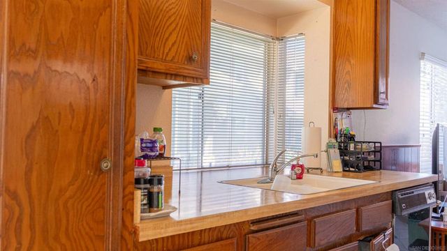 7483 Tooma St B, San Diego, CA 92139