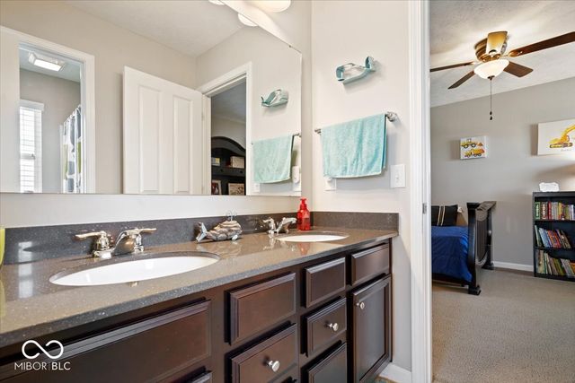 11851 Highline Court, Noblesville, IN 46060