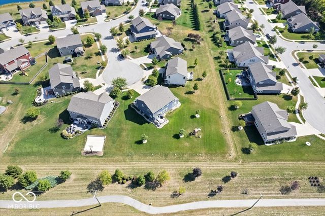 11851 Highline Court, Noblesville, IN 46060