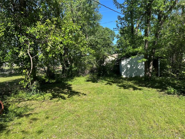 202 N Moore Street, Claremore, OK 74017