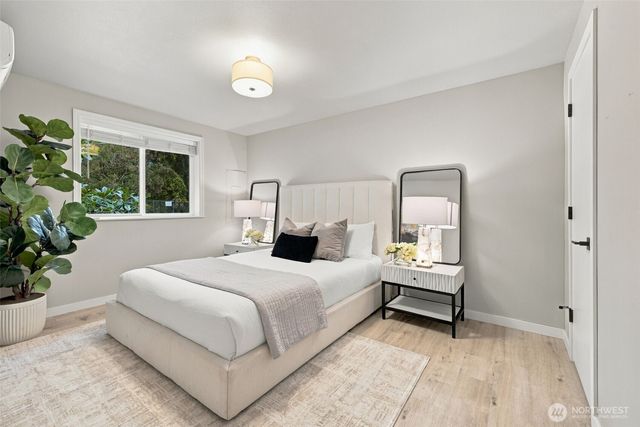 3860 NE 41st Street, Seattle, WA 98105