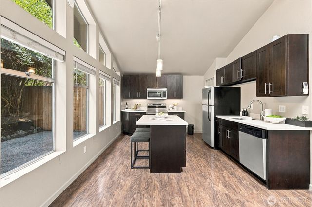 3860 NE 41st Street, Seattle, WA 98105