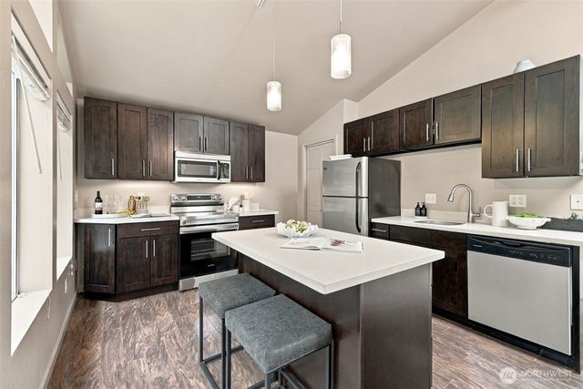 3860 NE 41st Street, Seattle, WA 98105