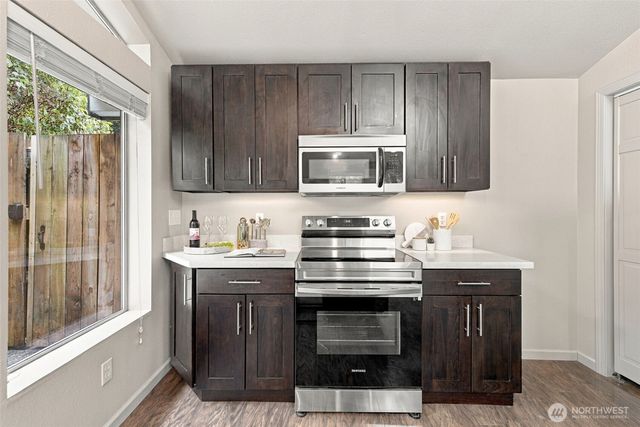 3860 NE 41st Street, Seattle, WA 98105