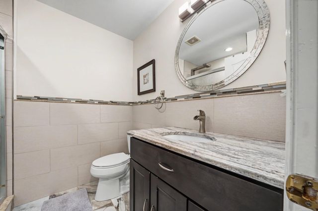 47310 Beacon Square Drive, Macomb, MI 48044