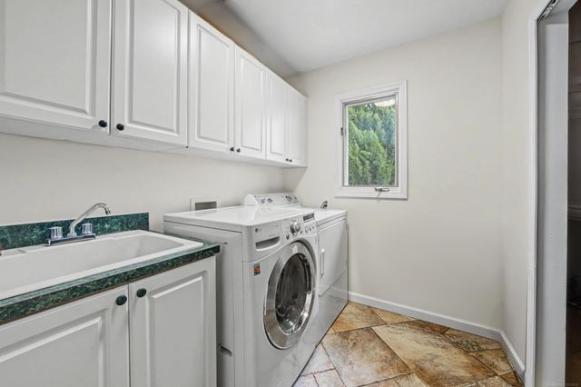 47310 Beacon Square Drive, Macomb, MI 48044