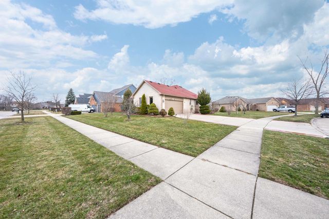 47310 Beacon Square Drive, Macomb, MI 48044
