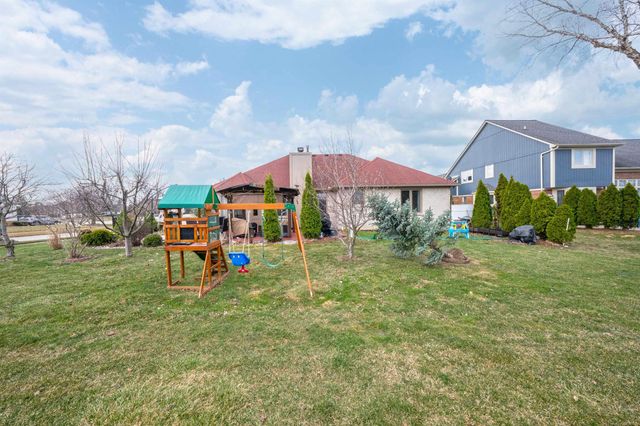 47310 Beacon Square Drive, Macomb, MI 48044