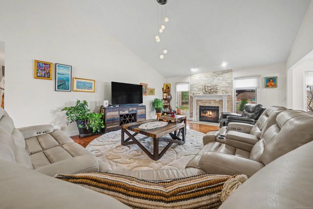 47310 Beacon Square Drive, Macomb, MI 48044