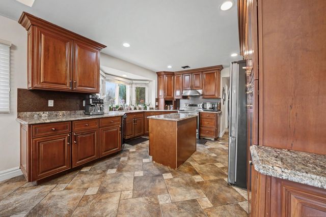 47310 Beacon Square Drive, Macomb, MI 48044