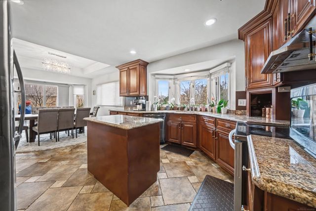 47310 Beacon Square Drive, Macomb, MI 48044