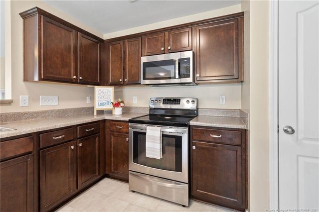 454 Blackhawk Lane, Raeford, NC 28376