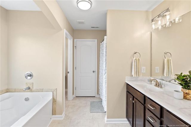 454 Blackhawk Lane, Raeford, NC 28376