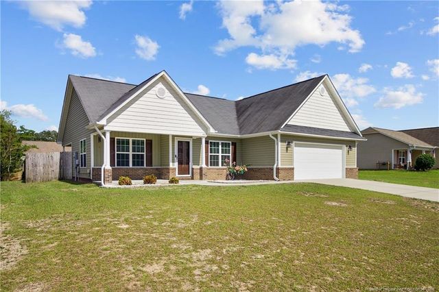 454 Blackhawk Lane, Raeford, NC 28376