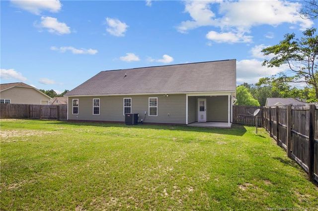 454 Blackhawk Lane, Raeford, NC 28376