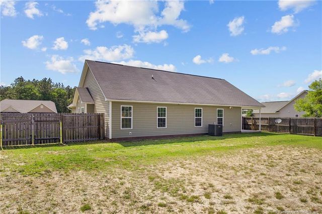 454 Blackhawk Lane, Raeford, NC 28376
