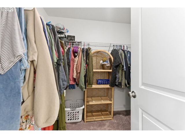 2597 Ne CURRIN CREEK Dr, Estacada, OR 97023