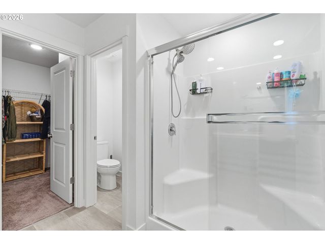 2597 Ne CURRIN CREEK Dr, Estacada, OR 97023