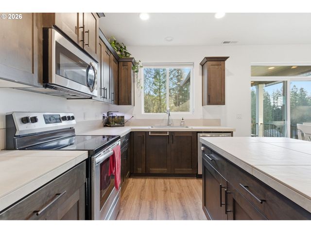 2597 Ne CURRIN CREEK Dr, Estacada, OR 97023