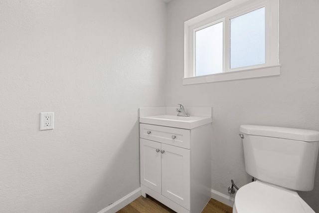 6349 Roselle Ave, Riverbank, CA 95367