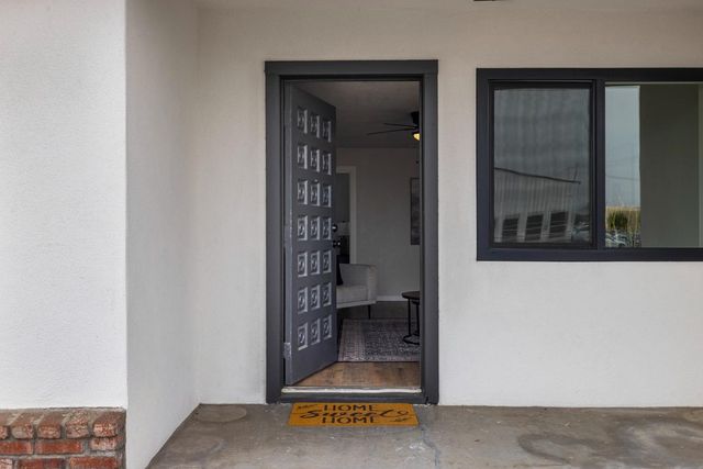 6349 Roselle Ave, Riverbank, CA 95367