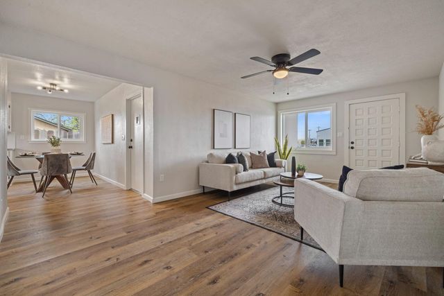 6349 Roselle Ave, Riverbank, CA 95367