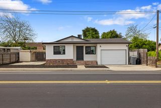 6349 Roselle Ave, Riverbank, CA 95367