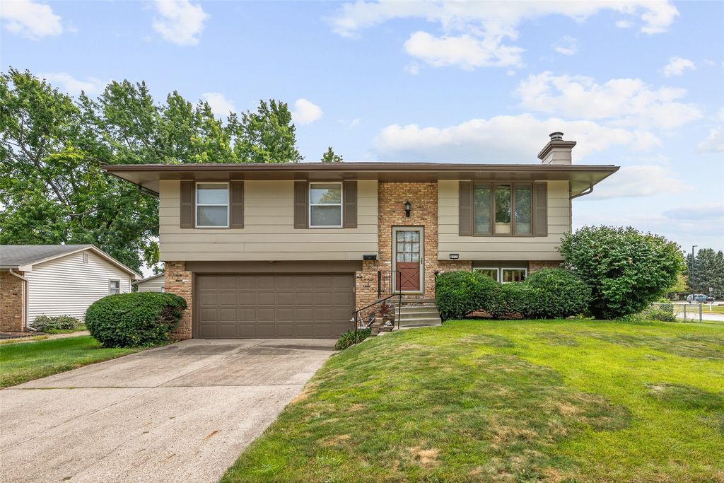 2111 NW 2nd Street, Ankeny, IA 50023