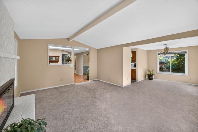9085 SW Edgewood Street, Tigard, OR 97223