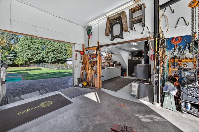 9085 SW Edgewood Street, Tigard, OR 97223