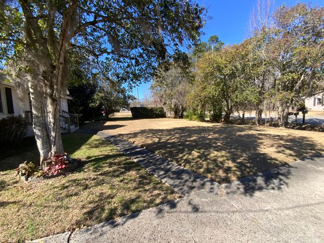 1132 O T Wallace Boulevard, Moncks Corner, SC 29461