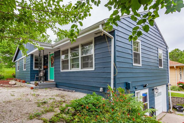 3020 62nd Street, Des Moines, IA 50322